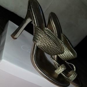 Bronze woven heels